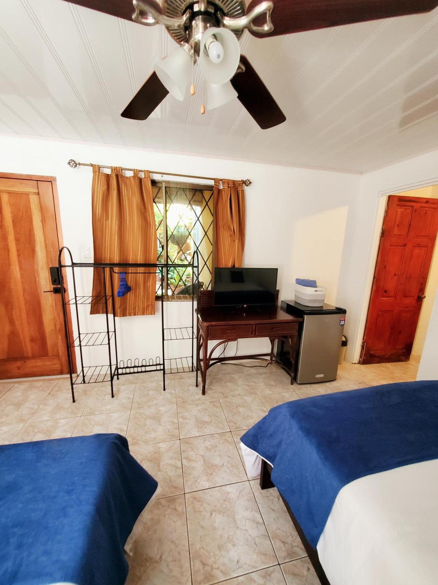 Hotel Villa Prats Manuel Antonio Habitación foto